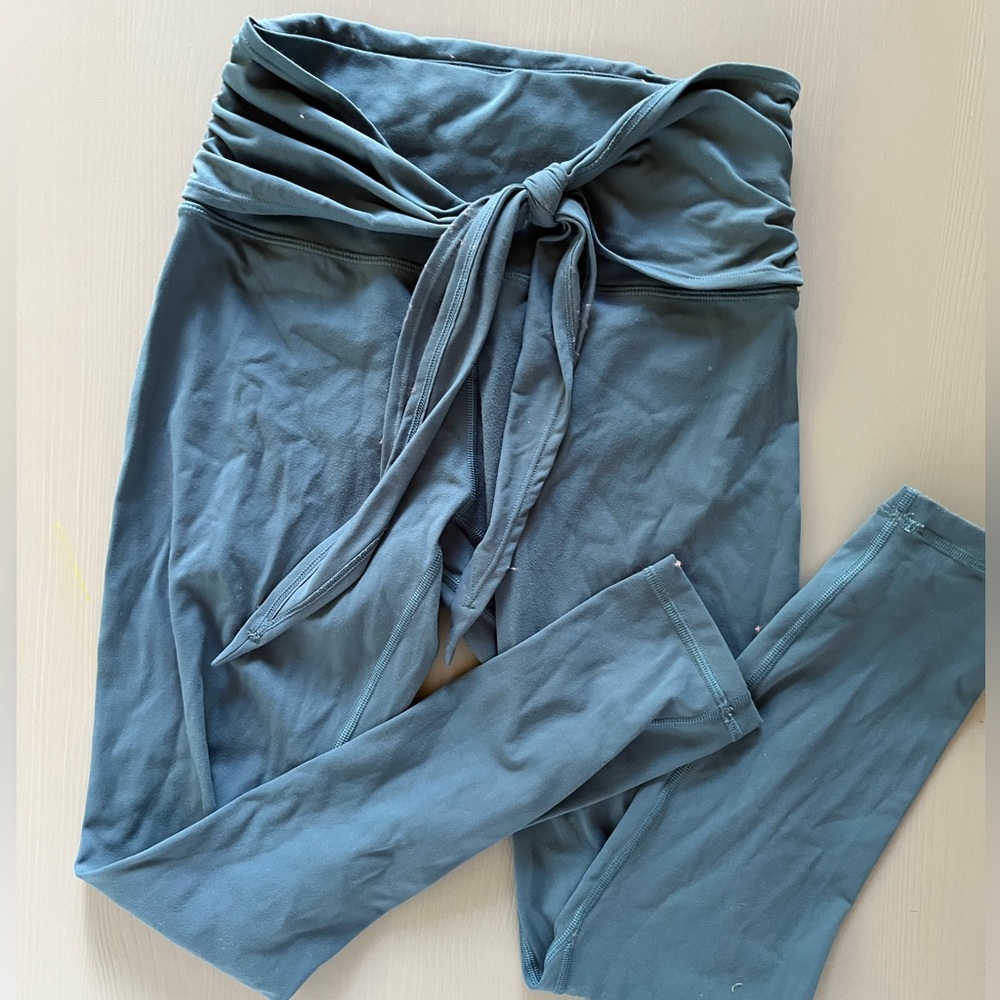 Halara tie front leggings